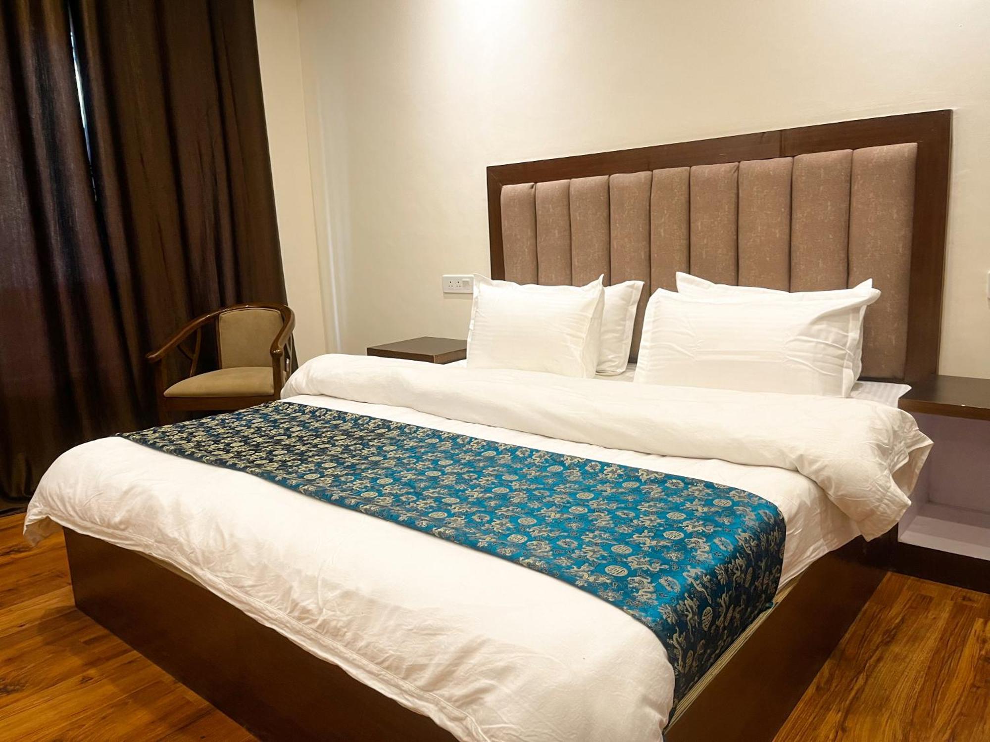 Hotel Chubi Sponbo Leh Zewnętrze zdjęcie